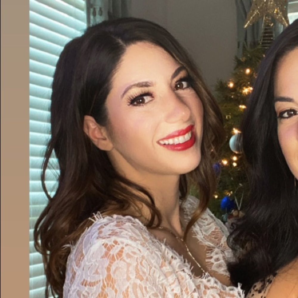 Meet your Posher, Briana